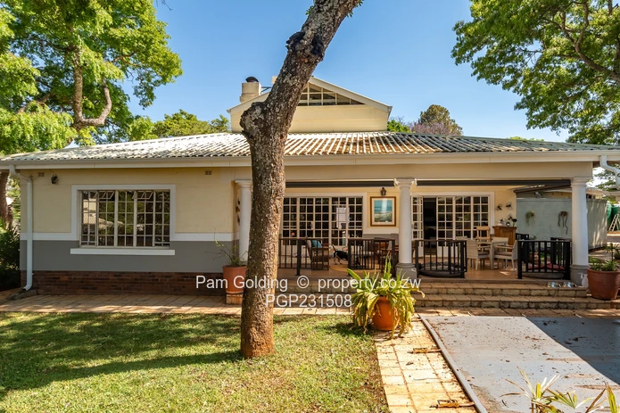 3 Bed Beautiful Town House