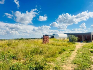 Commercial & Industrial Land