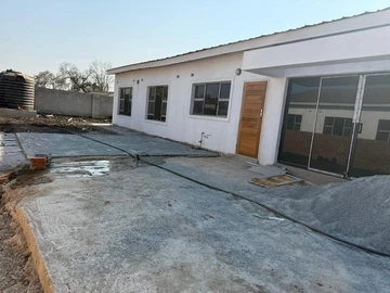 4 Bedroom Flat & Apartment