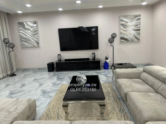 Modern 5-Bed House with Pool & Borehole in Mount Pleasant