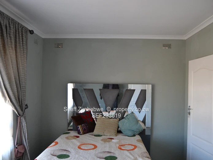 Stunning 5-Bedroomed House In Mtpleasant Heights