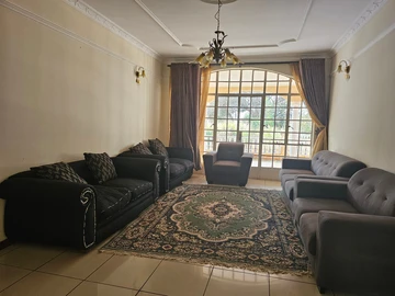 9 Bedroom House