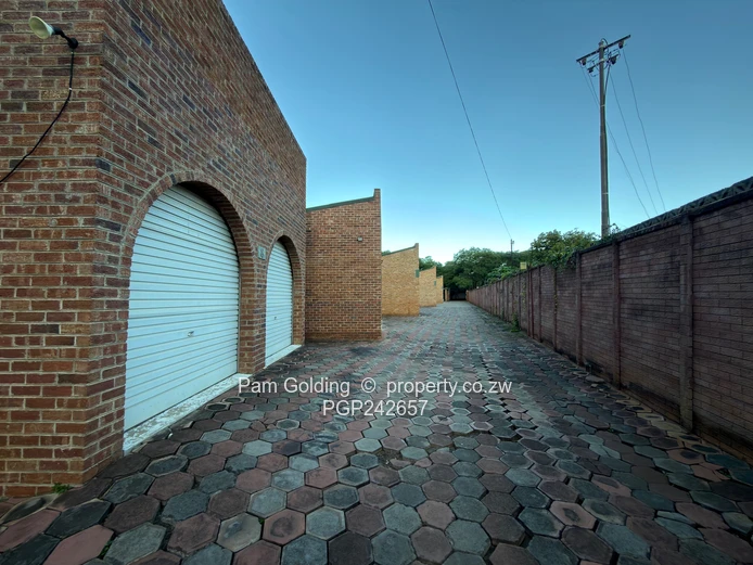 Suburbs townhouse for sale