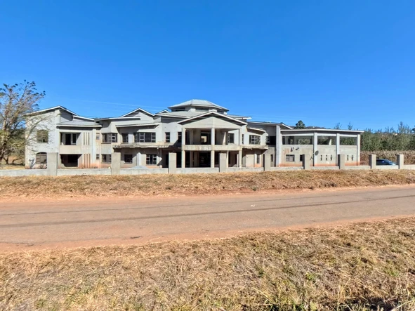 9 Bedroom House