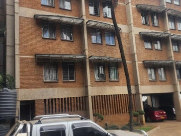 2 Bedroom Flat & Apartment