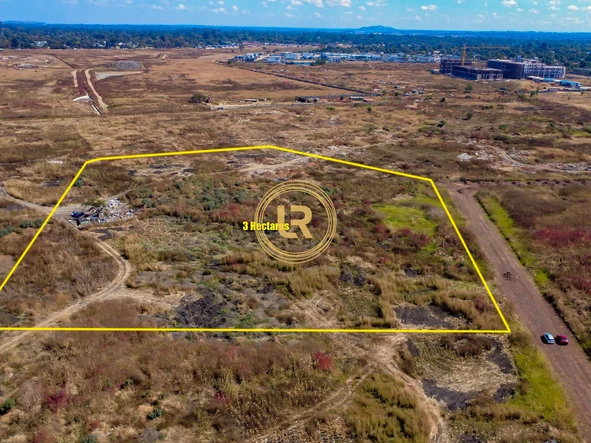 Commercial & Industrial Land