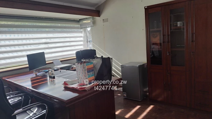 Hillside 3 bedroom house to rent as offices 