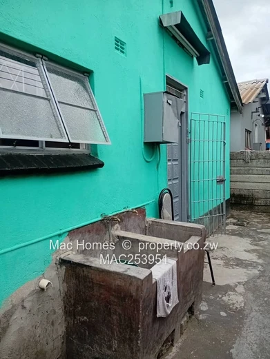 5 bedroom house for sale in unit A extension 