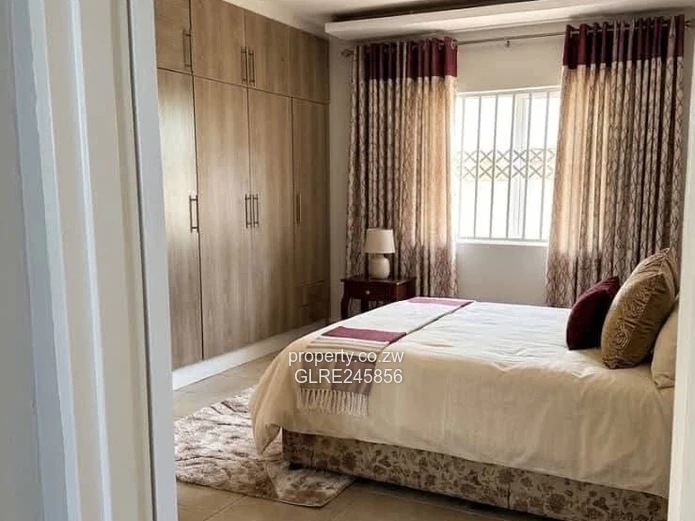 Spacious 4-Bed Home with Borehole & Driveway in Madokero