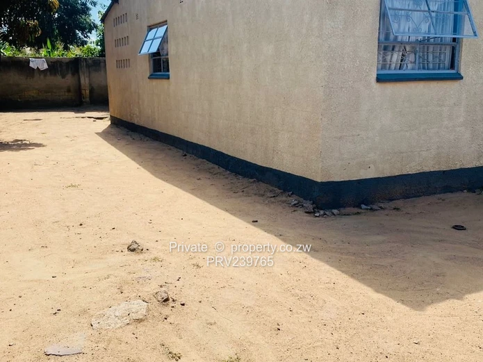 2 bedrooms to rent in Zengeza 3 