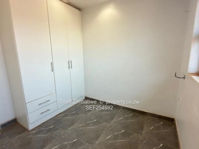 Rainham Park Flat To Rent