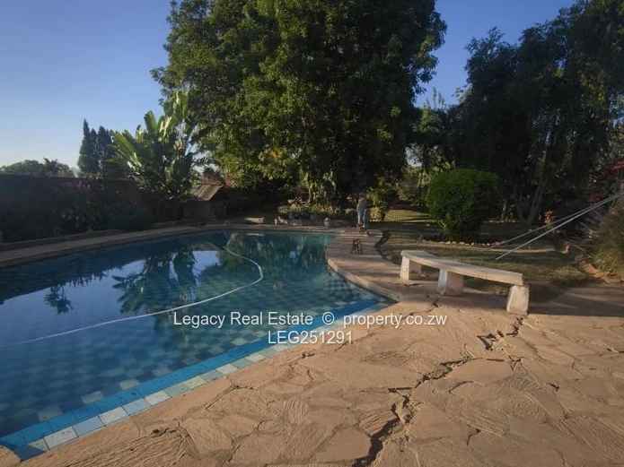 Logan Park 3-Bed Home with Rustic Bar & Borehole on 5689m²