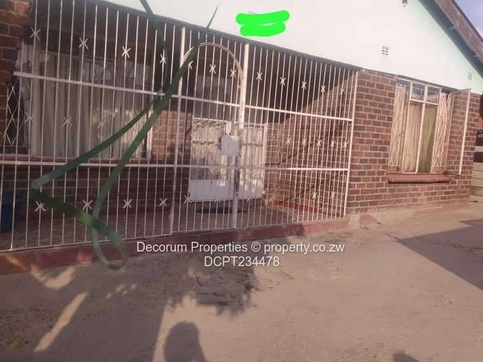 Budiriro 2 - 4 Bed House For Sale