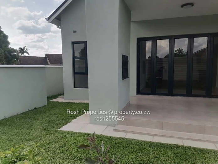 Modern 3-Bed Garden Flat in Borrowdale West with Borehole and Solar