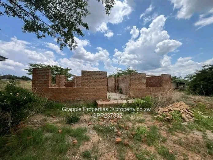 Murehwa -Nhakiwa Shops 60% complete House for sale (Sole Mandate)