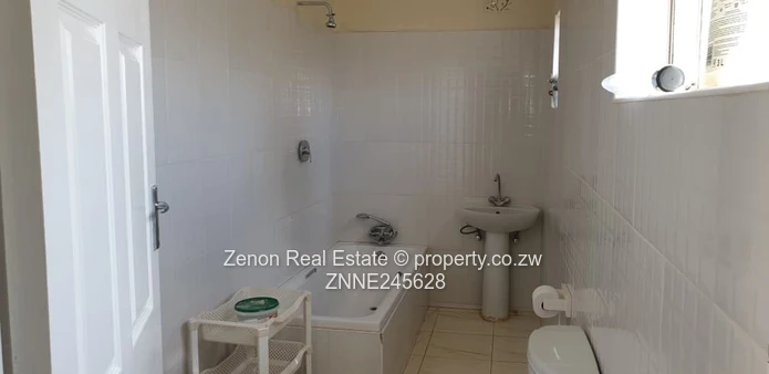 3 Bedroomed House For Sale In Borrowdale Philadelphia