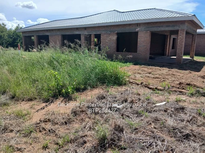 Partly Finished 4-Bed with Completed Flatlet on 1300m², Highmount