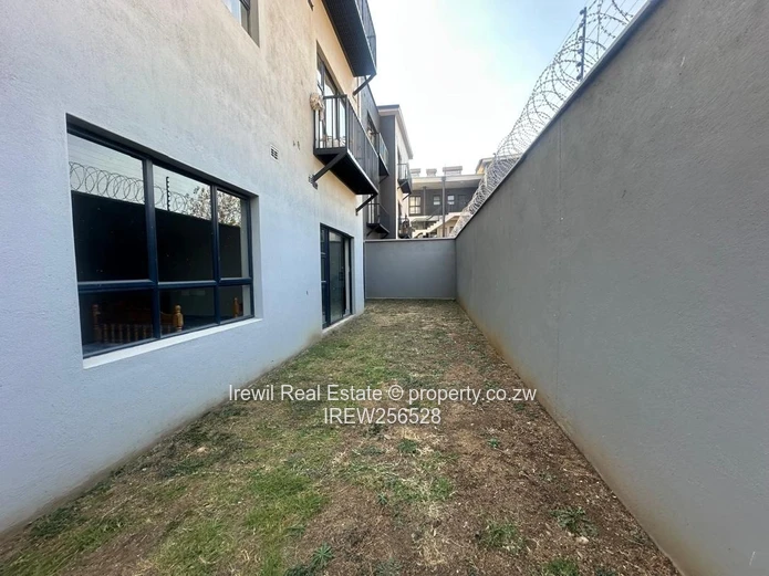 3 Bed Apartment Avondale to Let