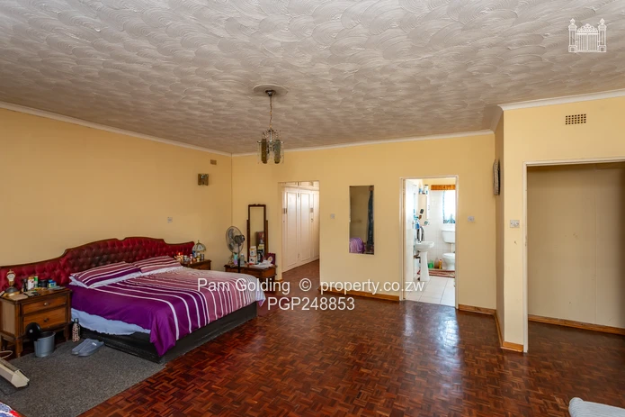 Spacious Family Home Emerald Hill