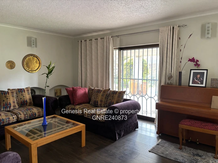 Mediterranean style cluster for sale in Newlands 