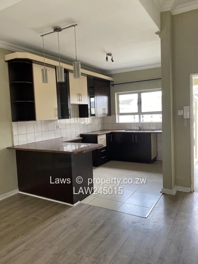 Newlands Flat to Let