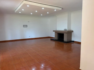8 Bedroom House