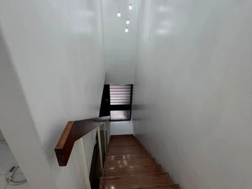 2 Bedroom Flat & Apartment