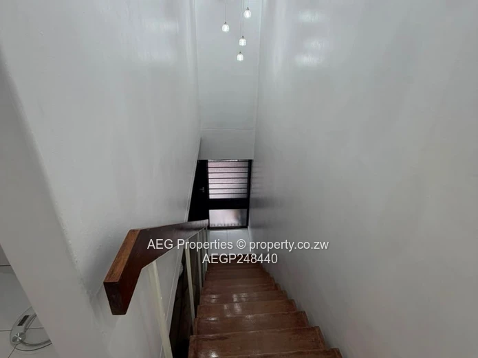 2 bed flat for sale  Avondale 