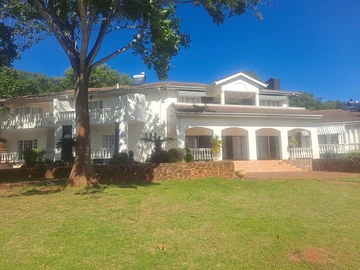 Beautiful all ensuite Double Storey 5 Bedroom  House - Glenlorne USD 3000