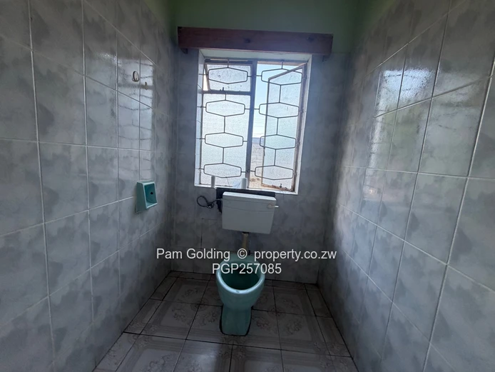 House for Sale in Hillside