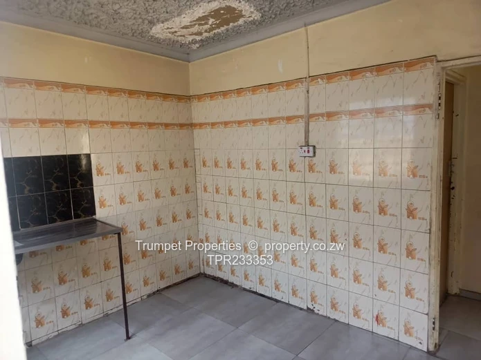 Mufakose House For Sale