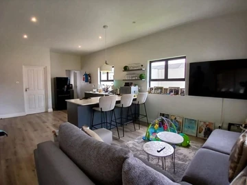 2 Bedroom Garden Flat