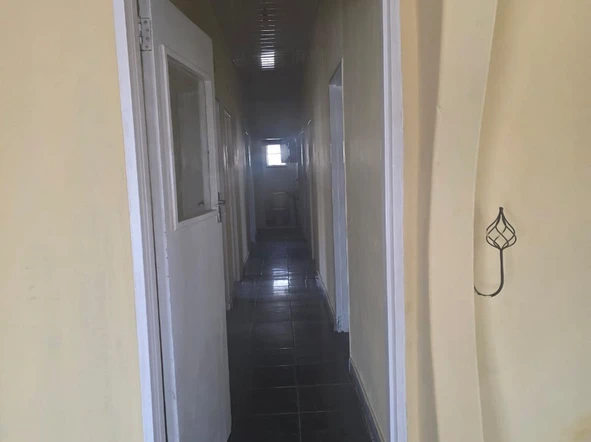6 Bedroom House