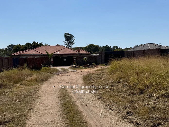 2086m² Hatfield Stand — Tarred Road, Water Tank & Power
