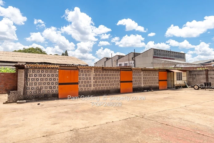 LARGE Industrial/Warehousing - Ardbennie