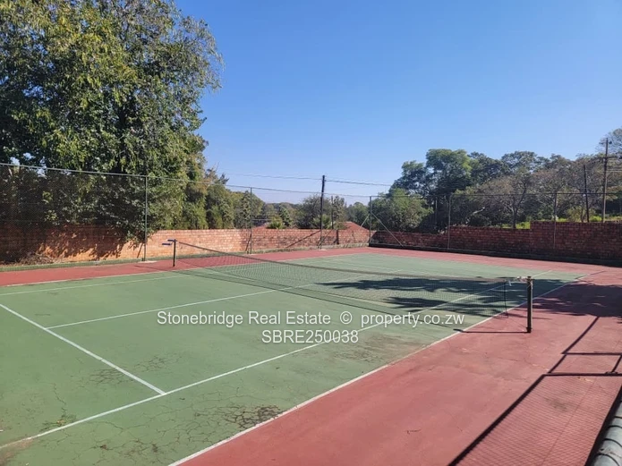 Beautiful 4 Bedroomed House in Hillside for sale