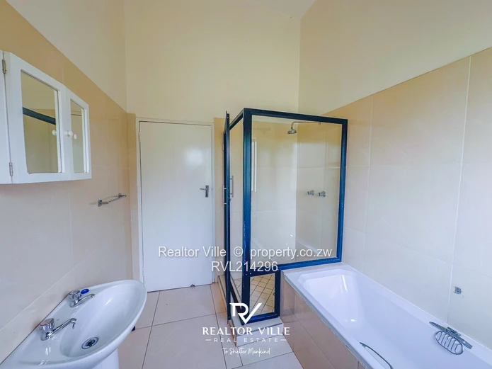 Serene 3-Bed Town-House for rent in Mandara