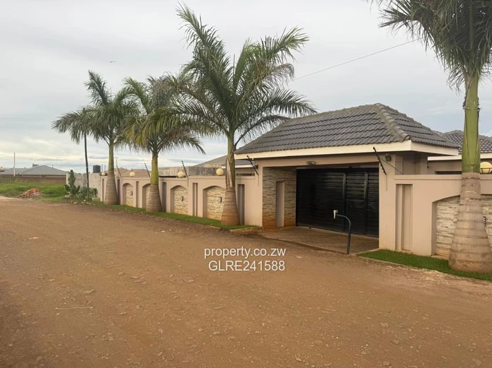 *_Westgate Sandton 5 Bedroomed House For Sale