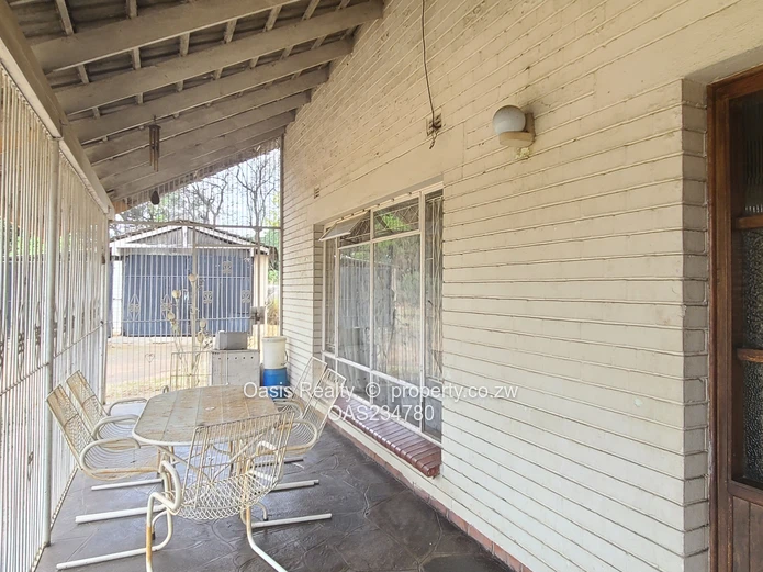 Conveniently located property with road frontage