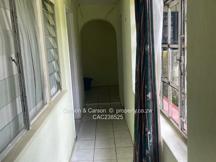 Strategically positioned Oldie house for sale 