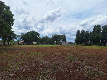 Spacious 15,000 m² Stand with Borehole in Waterfalls, Harare