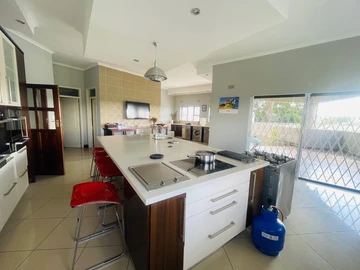 7 Bedroom House