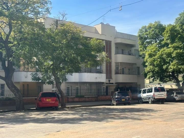 2 Bedroom Flat & Apartment