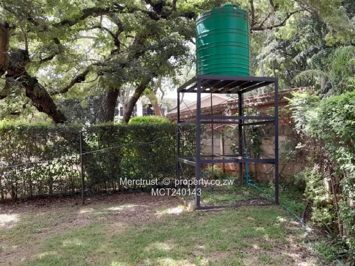 Comfortable family home, zoned mixed commercial! (Sole Mandate)