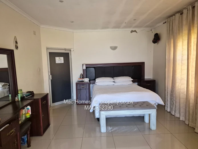 Borrowdale Pomona house for sale -520kneg (Sole Mandate)