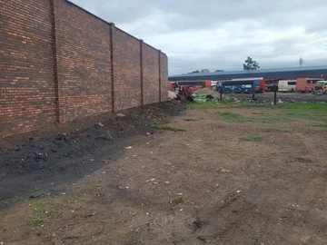 Commercial & Industrial Land