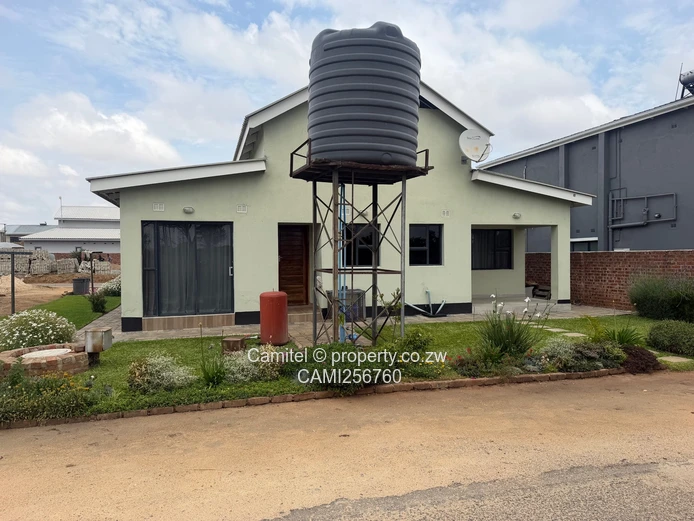 Arlington 3-Bed Townhouse — Borehole & Paved Courtyard