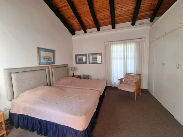 3 Bedroom Flat & Apartment