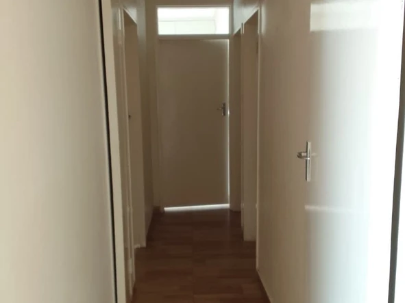 2 Bedroom Flat & Apartment