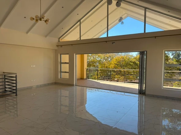 3 Bedroom Flat & Apartment